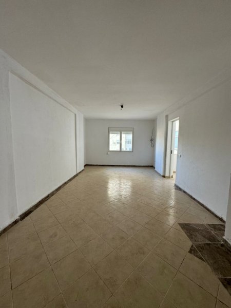 Durres, shitet apartament 1+1 Kati 2, 80 m² 74.000 € (Durres)