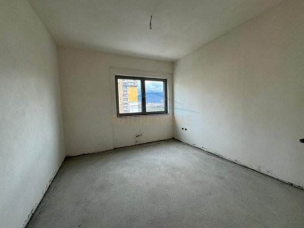 Tirane, shitet apartament 2+1 Kati 4, 107 m² 170.000 € (Fusha e Aviacionit)