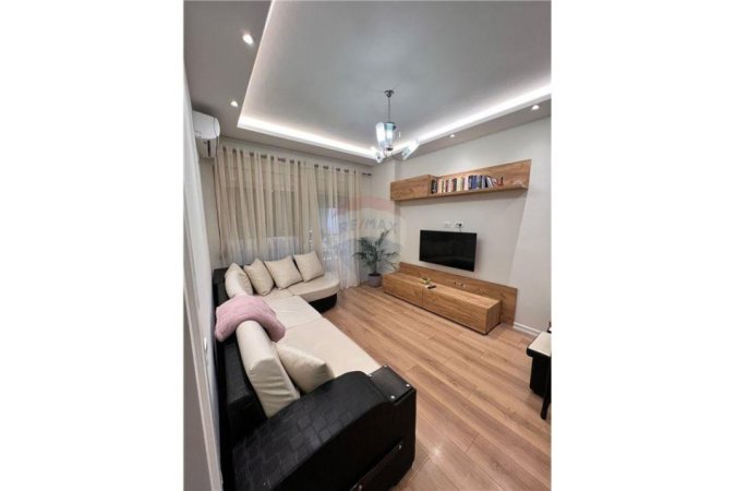 Tirane, shitet apartament 1+1 Kati 5, 65 m² 95.000 € (Rr Teodor Keko)