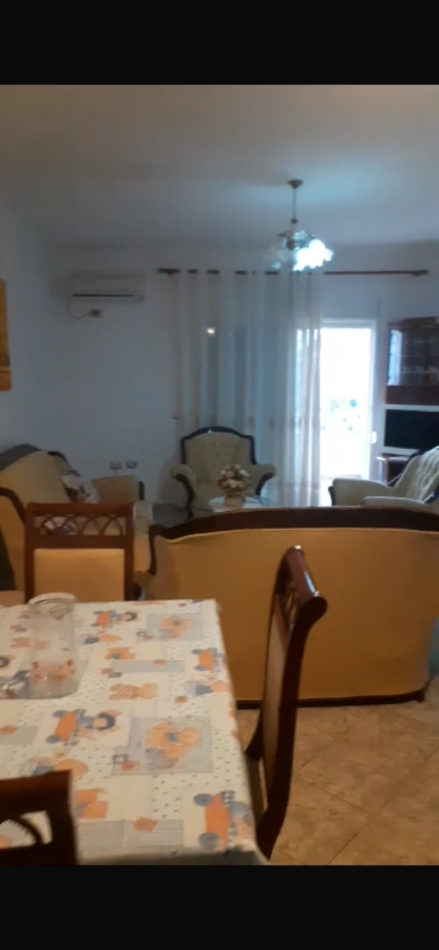 Jap me qera apartament ne Lungomare