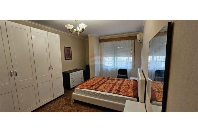 Shqiperi, jepet me qera apartament 2+1+Ballkon Kati 5, 140 m² 600 € (Myslym Shyri)