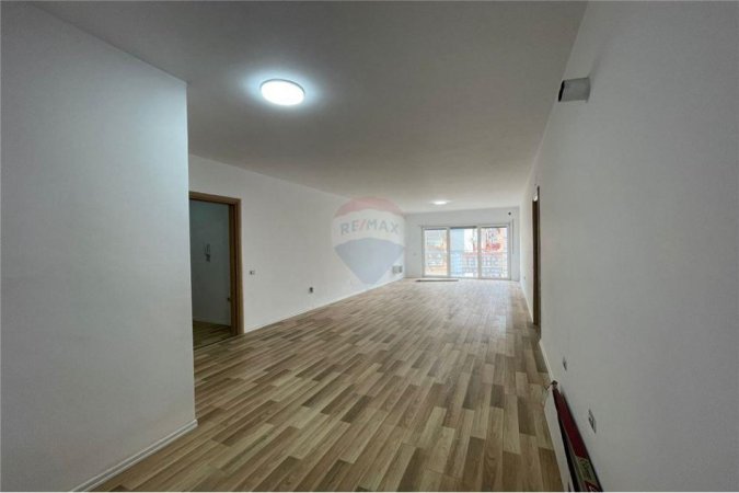 Tirane, shitet apartament 3+1+Ballkon Kati 6, 144 m² 235.000 € (Don Bosko)