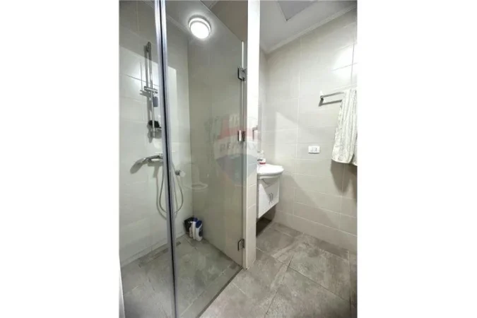 Tirane, shitet apartament 2+1+Ballkon Kati 4, 122 m² 219.000 € (Ndre Mjeda)