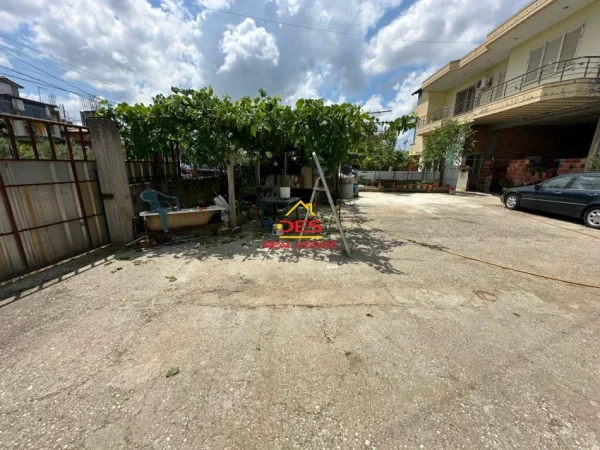 Fier, shitet shtepi Kati 2, 350.000 € 