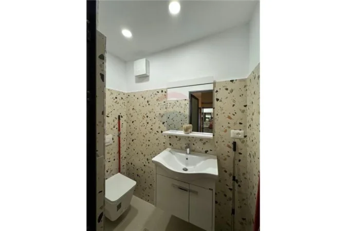 Tirane, jap me qera apartament 2+1+Ballkon Kati 3, 120 m² 600 € (DON BOSCO)