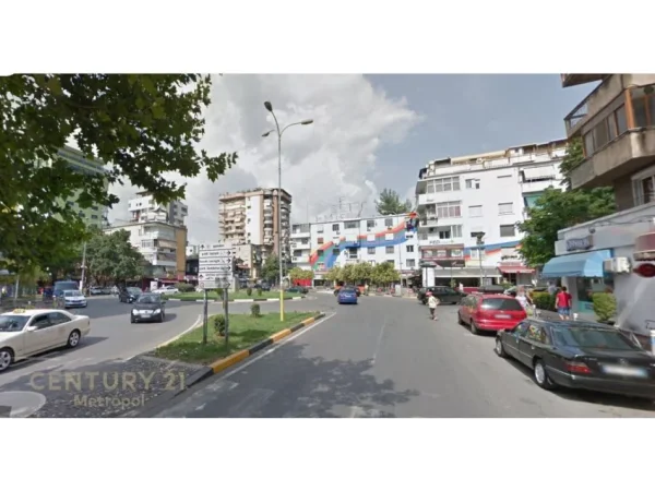 Tirane, shitet ambjent biznesi Kati 0, 85 m² 166.000 € (SHESHI WILSON)