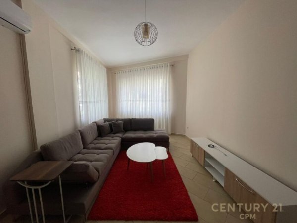 Tirane, jepet me qera apartament 2+1 Kati 1, 120 m² 650 € (EDUARD MANO)