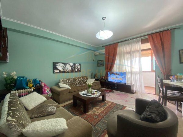 Tirane, shitet apartament 2+1+Ballkon Kati 9, 105 m² 238.000 € (ish ekspozita)