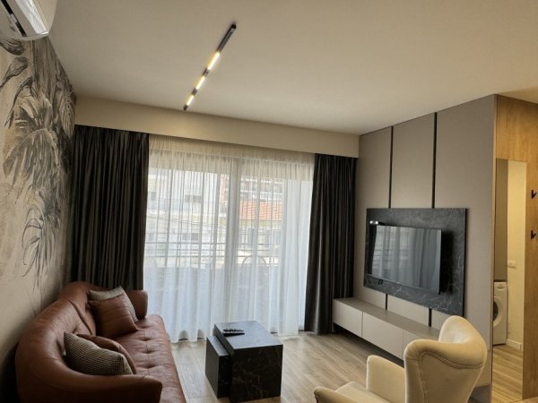 Tirane, jepet me qera apartament 1+1+Aneks+Ballkon Kati 1, 60 m² 700 € tek Selvia
