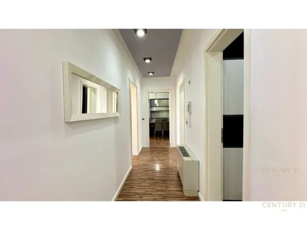 Tirane, shes apartament 2+1+Aneks+Ballkon Kati 10, 125 m² 350.000 € (Ish-Blloku)