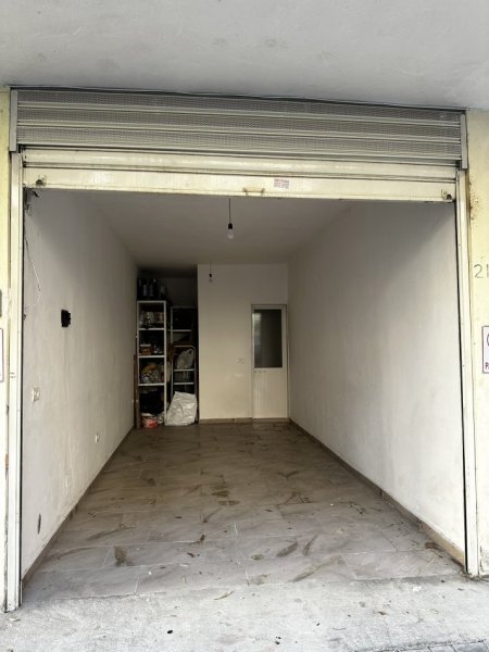 TIRANE 60.000€ (i diskutueshem)!  SHITET AMBJENT BIZNESI, i pershtatshem per garazhd, dyqan, zyre, magazine, etj.