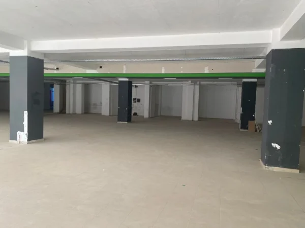 Durres, shes dyqan Kati 0, 1.770 m² 1.420.000 € (durres)