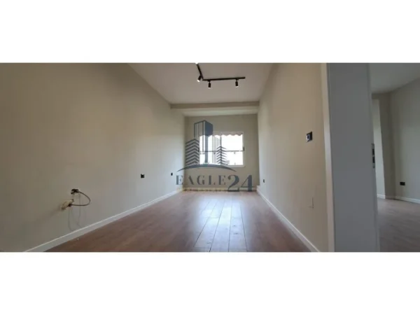 Tirane, shitet apartament 2+1 Kati 5, 72 m² 140.000 € (Myslym Shyri (rruga Muhamet Gjollesha))
