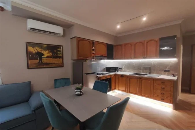 Tirane, jepet me qera apartament 1+1 Kati 6, 63 m² 570 € (Rruga e Elbasanit)