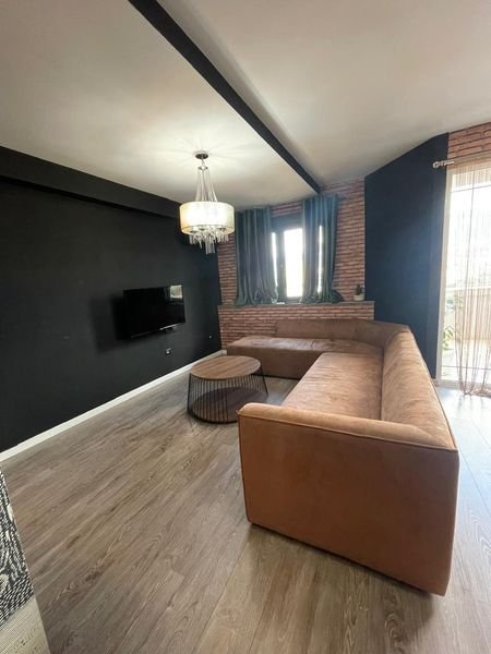 Tirane, shitet apartament 2+1 , 105 m² (Xhamia e Tabakeve)