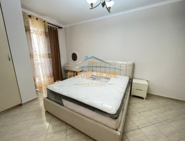 Tirane, jepet me qera apartament 1+1 Kati 3, 77 m² 600 € (Selvia)