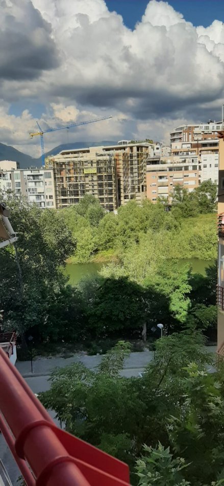 Tirane, jepet me qera apartament 2+1+Ballkon Kati 3, 70 m² 400 € (LIQENI I THATE)