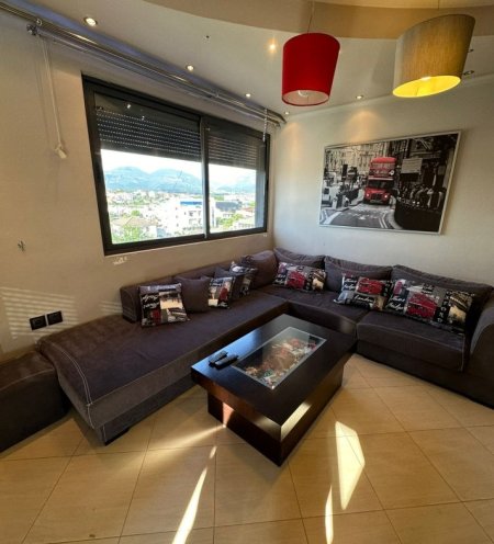 Tirane, jepet me qera apartament 2+1+Ballkon Kati 5, 93 m² 350 € (Prane Casa Italia)