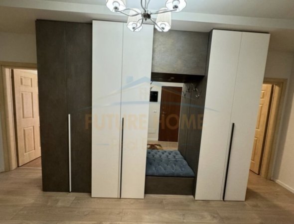 Tirane, jepet me qera apartament 3+1+Ballkon Kati 9, 166 m² 1.100 € (Kompleksi Halili,Rruga e Dibres)