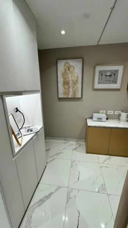 Tirane, shes ambjent biznesi Kati 0, 57 m² 35.000 € (Sheshi Willson)