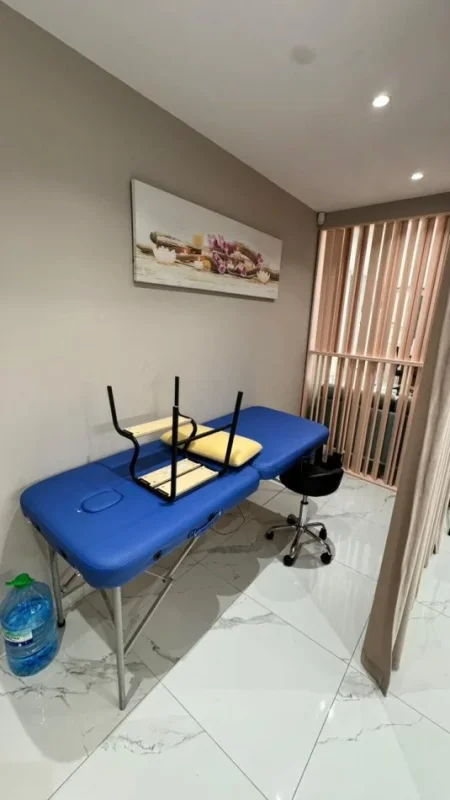 Tirane, shes ambjent biznesi Kati 0, 57 m² 35.000 € (Sheshi Willson)