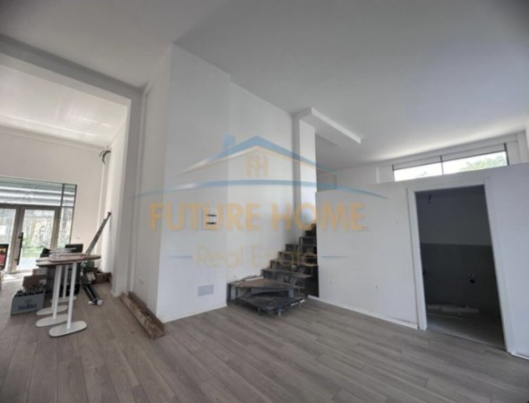 Tirane, jepet me qera Kati 0, 161 m² 3.300 € (Rruga e Kavajes)