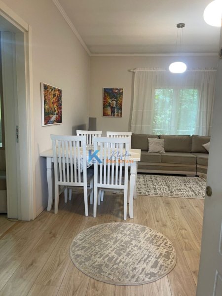 Tirane, jap me qera apartament 2+1+Ballkon Kati 5, 70 m² 850 € (Shallvaret)