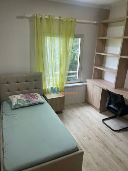 Tirane, jap me qera apartament 2+1+Ballkon Kati 5, 70 m² 850 € (Shallvaret)