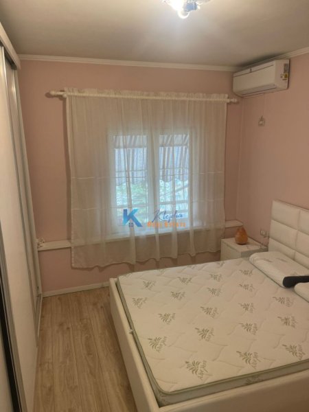 Tirane, jap me qera 2+1 Kati 5, 70 m² 850 € (Qender, te Shallvaret)