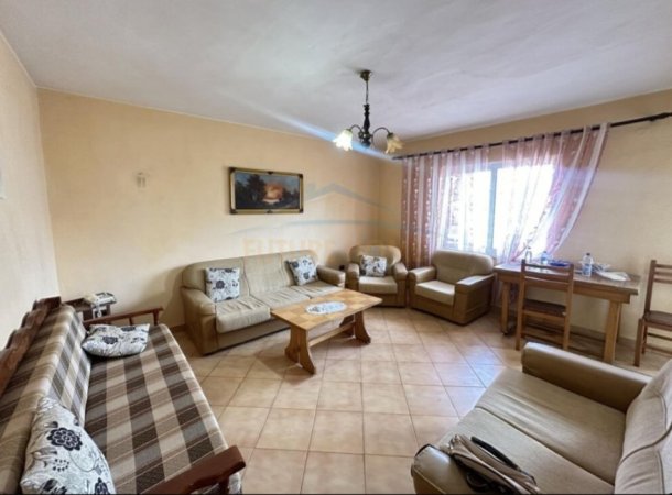 Tirane, shitet apartament 2+1 Kati 5, 79 m² 115.000 € (Selvia)
