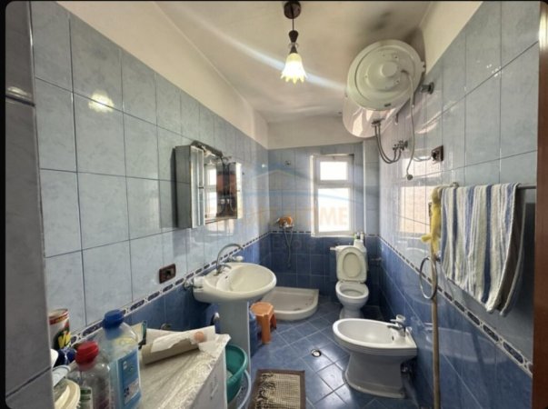 Tirane, shitet apartament 2+1 Kati 5, 79 m² 115.000 € (Selvia)