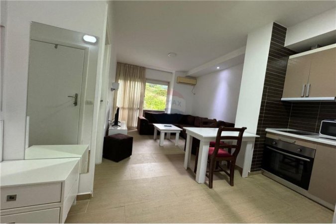 Tirane, jepet me qera apartament Kati 3, 60 m² 300 € 