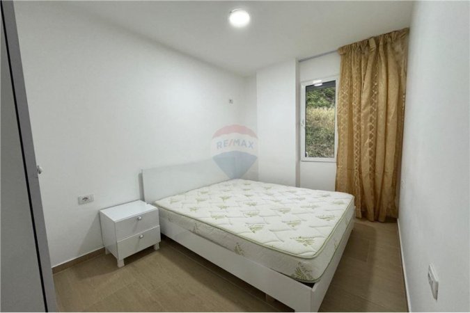 Tirane, jepet me qera apartament Kati 3, 60 m² 300 € 