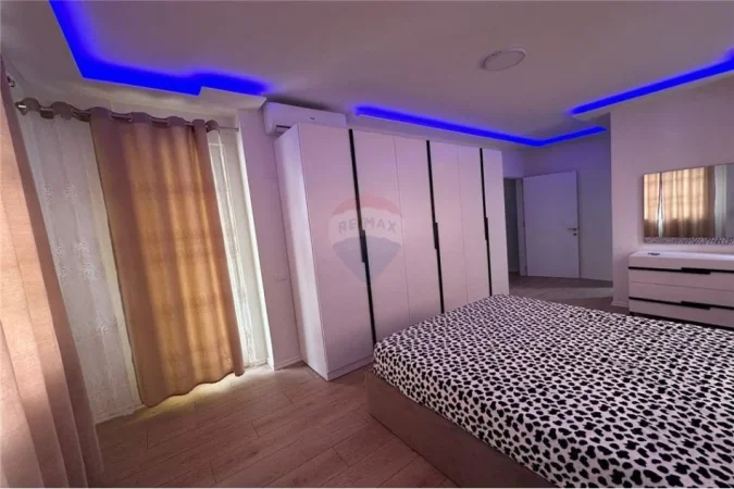 Tirane, jepet me qera apartament Kati 3, 113 m² 500 € 