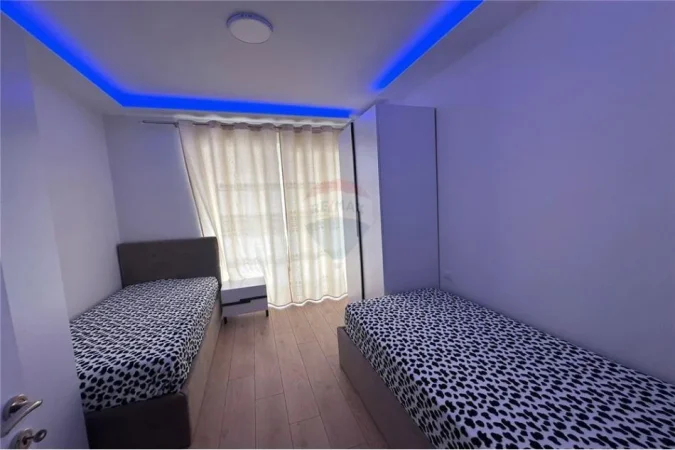 Tirane, jepet me qera apartament Kati 3, 113 m² 500 € 