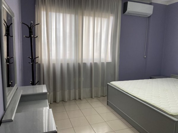 Tirane, jap me qera apartament 2+1+Ballkon Kati 8, 105 m² 600 € (Medar Shtylla)