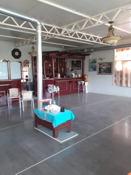 Tirane, jepet me qera Kati 0, 450 m² 1.400 € (Yzberisht)