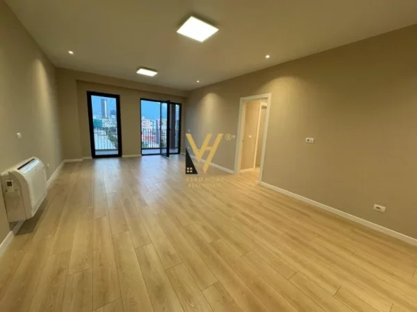 Tirane, jepet me qera zyre Kati 10, 165 m² 1.400 € (RRUGA E KAVAJES)