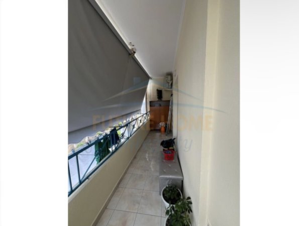 Tirane, shitet apartament 1+1+Ballkon Kati 4, 79 m² 120.000 € (Brryli)