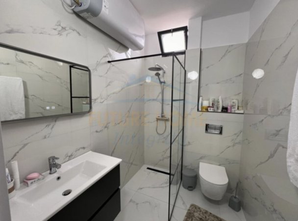 Tirane, shitet apartament 1+1+Ballkon Kati 4, 79 m² 120.000 € (Brryli)