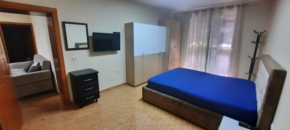 Tirane, jepet me qera apartament 1+1+Ballkon Kati 2, 60 m² 460 € (Mine Peza)