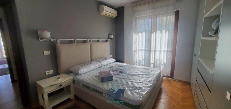 Jepet Me Qera Apartament 1+1 Tek Myslym Shyri [ID PE039]