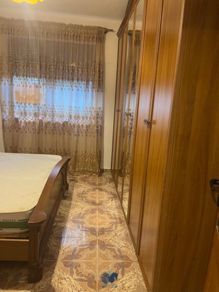 Jepet Me Qera Apartament 1+1 Tek Irfan Tomini [ID PE040]