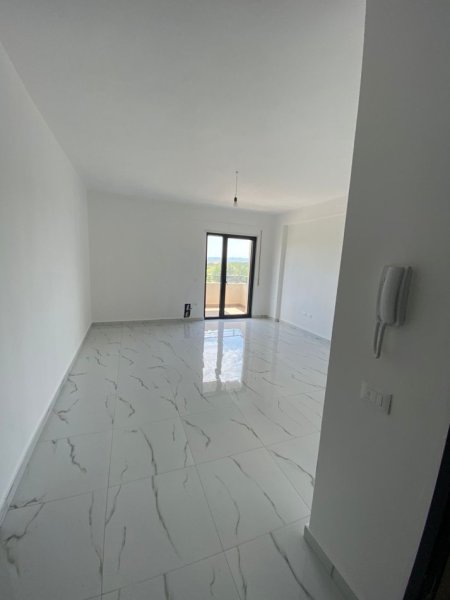 Durres, shitet apartament 1+1+Ballkon Kati 4, 67 m² 103.000 € (Golem)