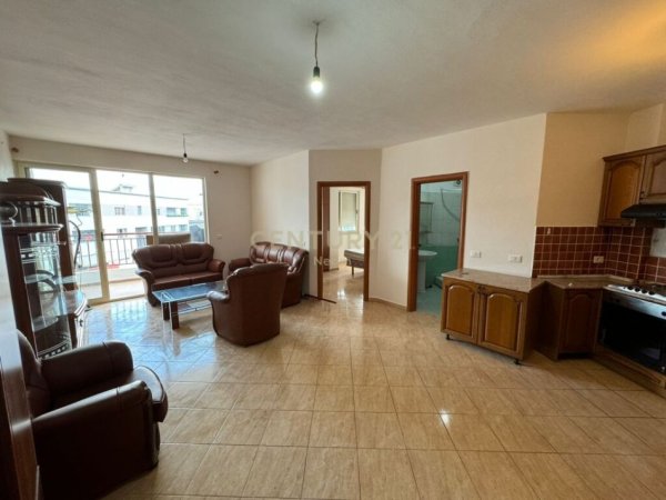 Tirane, shitet apartament Kati 8, 73 m² 73.000 € 