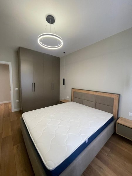 Tirane, jepet me qera apartament 1+1 Kati 4, 70 m² 450 € (Astir)