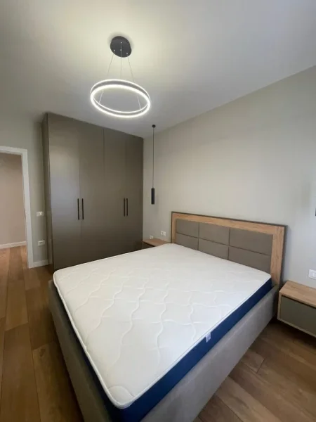 Tirane, jepet me qera apartament 1+1 Kati 4, 70 m² 450 € (Astir)