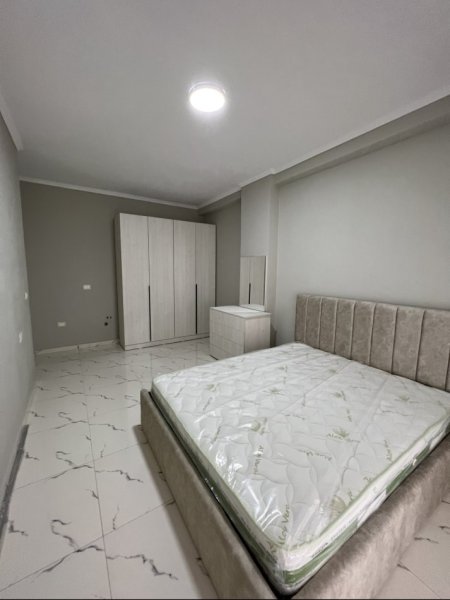 Tirane, jepet me qera apartament 2+1+Ballkon Kati 1, 102 m² 450 € (Ramazan gaxherri)