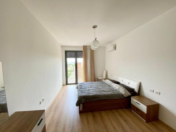 Tirane, jepet me qera apartament 2+1 Kati 4, 90 m² 600 € (Don bosco)