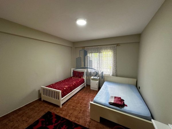 Tirane, jepet me qera 1+1+Aneks+Ballkon Kati 0, 50 m² 400 € (zog i zi)